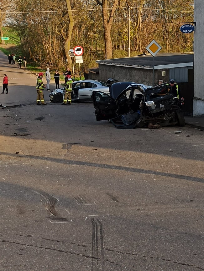 bandyci drogowi tweet media