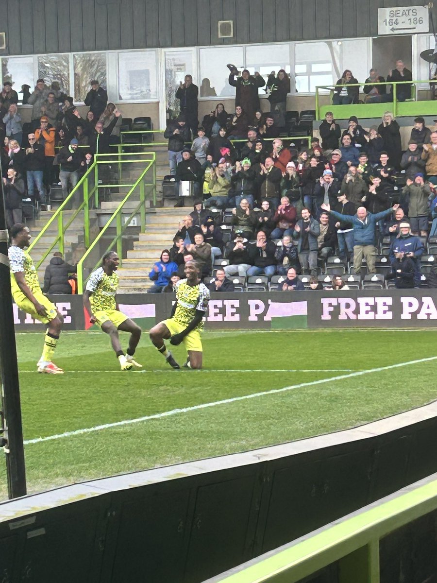 Marthamoofgr's tweet photo. What a guy Mendy is! Been airing for this all season! His first fgr goal and he smashes it top corner from 40 yards out! Top class! @FGRFC_0fficial @LaurentMendy78 #mybestie #LM6 https://t.co/puHzD26vVC