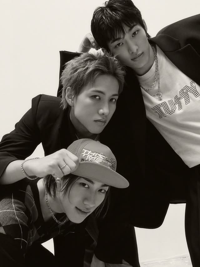 саша это я tweet media