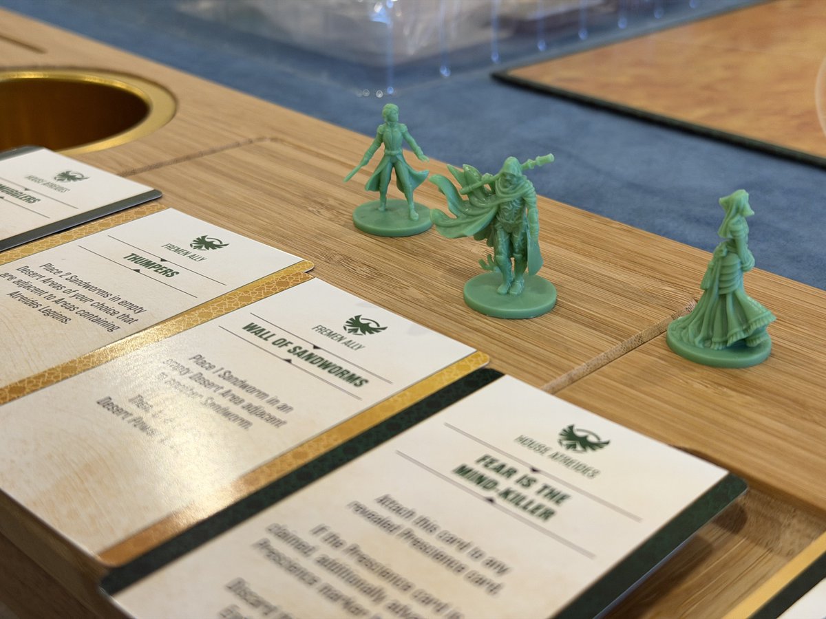 zenworm (not parody) 🎃 tweet media