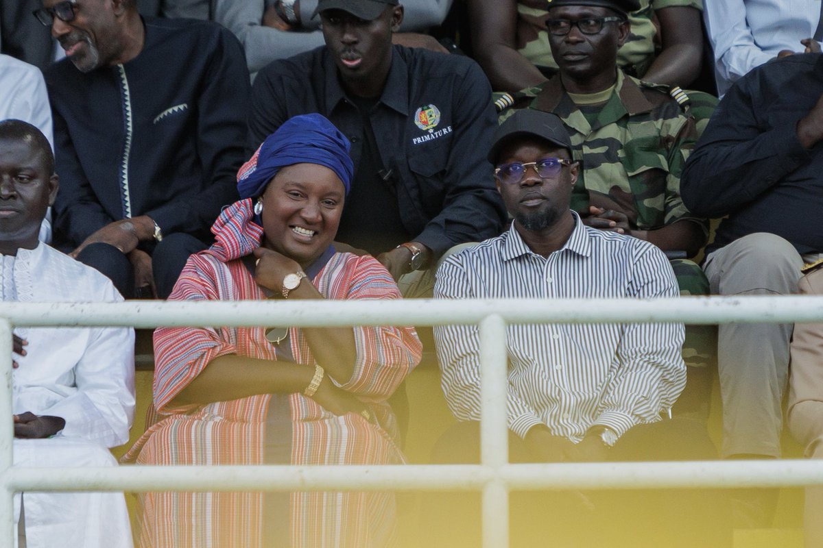 Cérémonie de clôture de la semaine de la jeunesse  à Mbour, présidée par le Premier Ministre Ousmane SONKO.
Un moment de communion et de complicité avec une jeunesse dynamique, citoyenne et résolument portée vers le progrès.