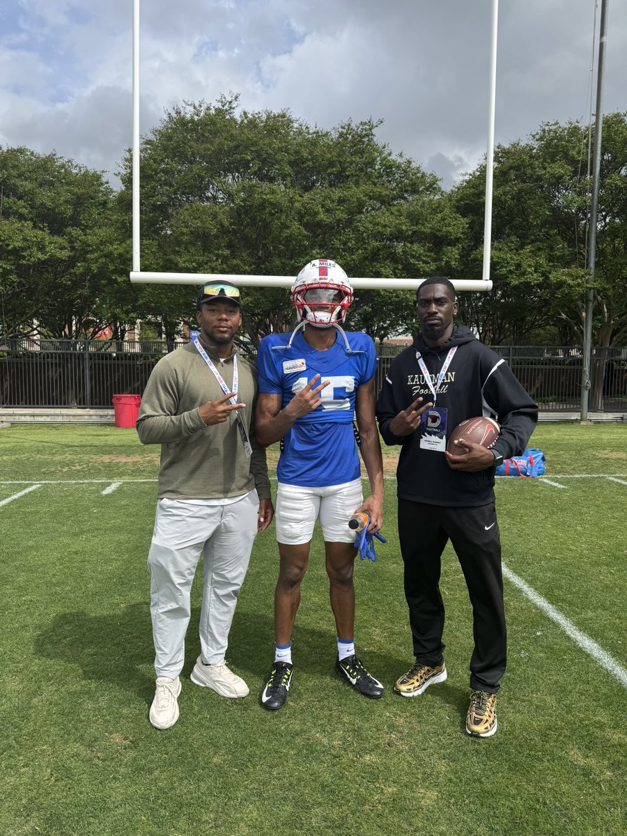 KBlakely_7's tweet photo. Appreciate SMU for hosting a High School Coaches Day Spring Ball Practice. It was a great atmosphere, learning experience, and I even got to see one of my former player @AljourMilesII make some plays!!! #SMU #PonyUp @SMUFB https://t.co/KmoQkB0Efh