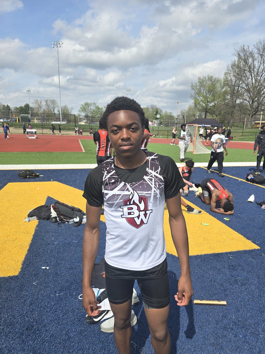 NWFDMat2010's tweet photo. PR ALERT....Terryl Graham started the season with a 6.22 (20' 5").  Just getting started.   @BWestAthletics @BWestboysTNF https://t.co/Qjnu3Rrr8v