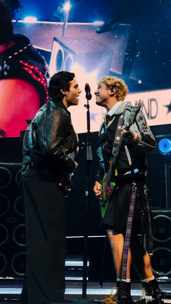 best of 5sos tweet media