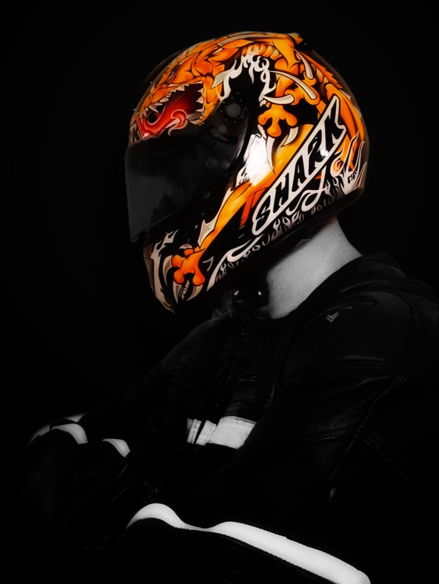 SwitchUK_v3 tweet media