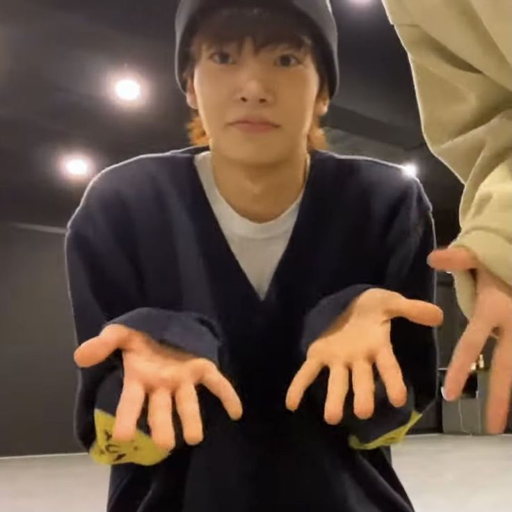 KIZLAR editimi salamıyorum ?? her şeyi denedim ama editi paylaştığımda kalitesi çok çok fazla düşüyor :(( yapabileceğim bir şey varsa söylerseniz sevinirim