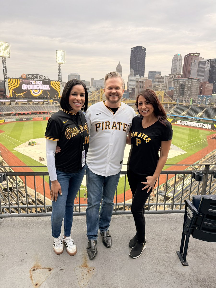 Daisy Jade tweet media