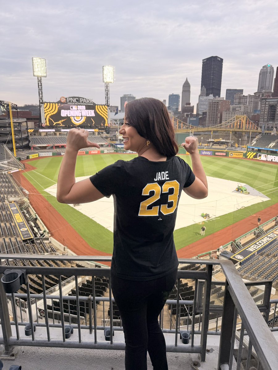 Daisy Jade tweet media