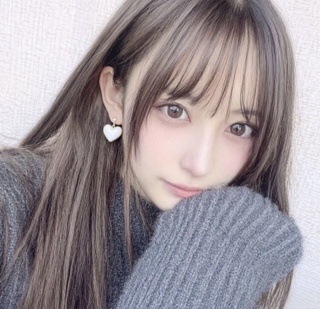 fulrelira1981's tweet photo. 無加工です…(すぐ消します)

ぶっちゃけこんな顔の女が来たらどうですか...？？

 #いいねでDM #ママ活 #裏垢女子 https://t.co/CFEouFYJs9
