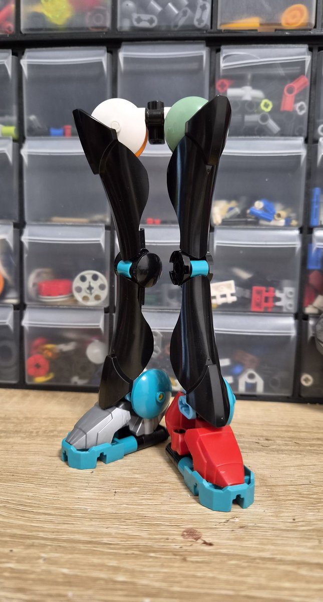 Bruh_i0nicles tweet media