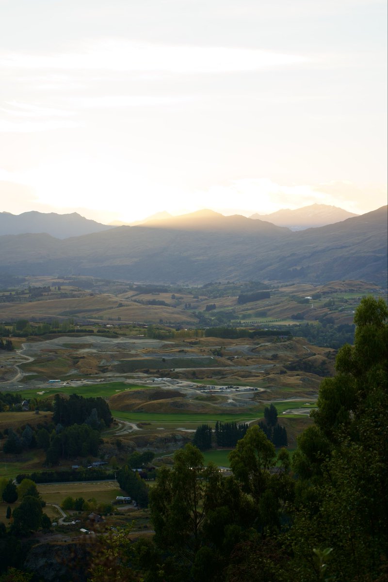 6ManYT's tweet photo. Some photos taken on my camera in New Zealand. Most beautiful country on earth… wow https://t.co/btEcTWtTh9