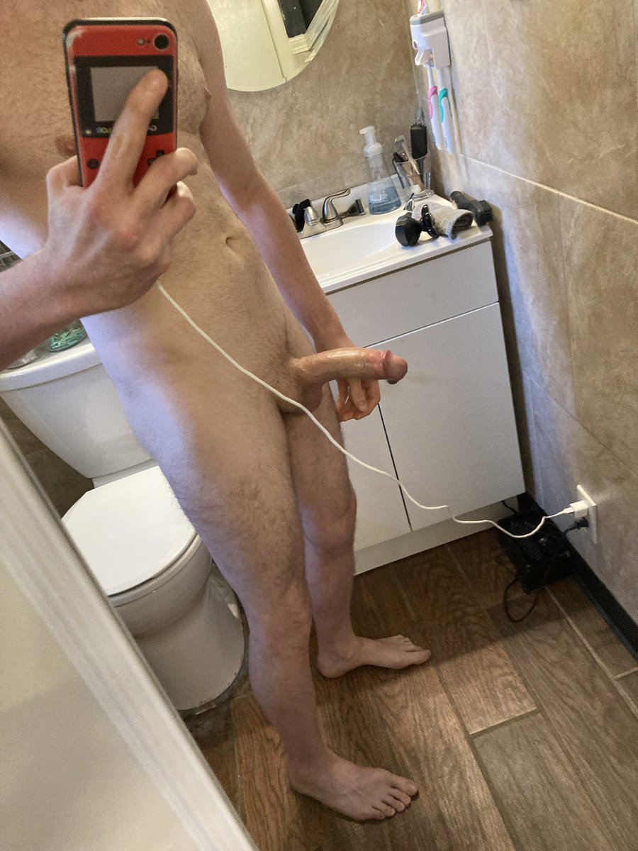 PcolaflbiBulltop tweet media