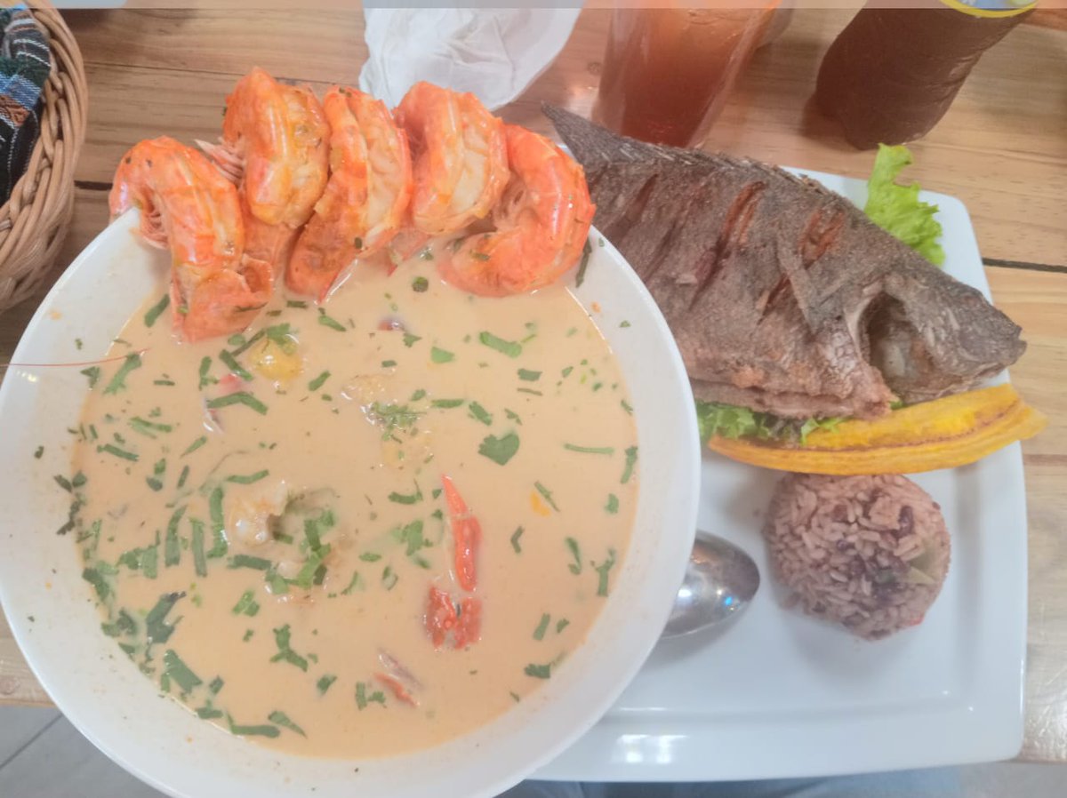 Una Simple Mortal tweet media