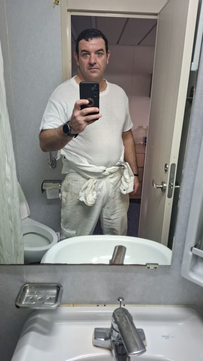 Jonathan tweet media