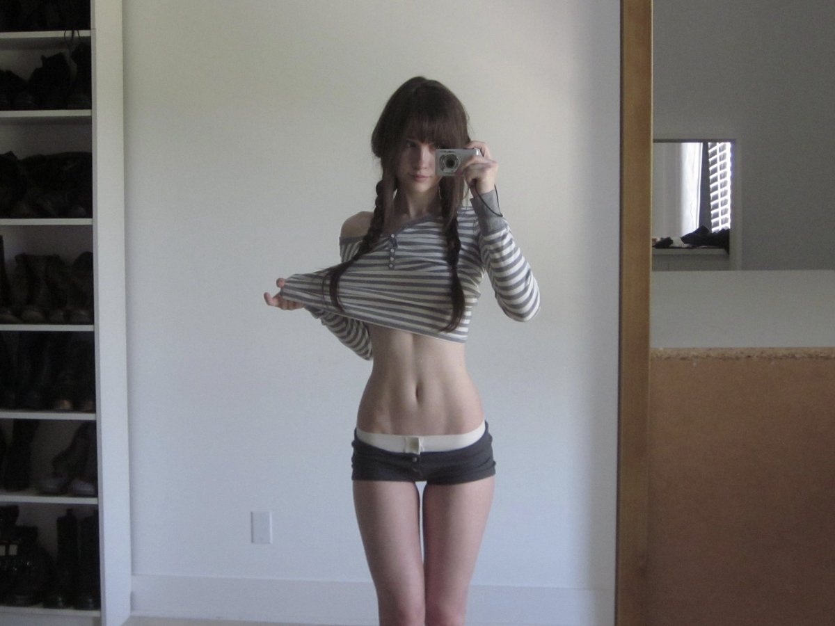 nora 🌱 tweet media