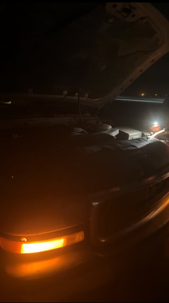 شُعلة tweet media