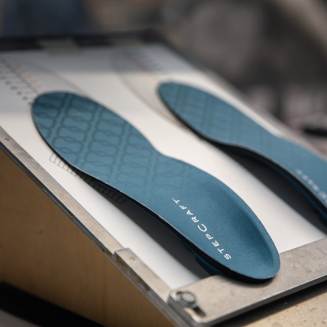 StepCraftinsole's tweet image. Built with pride. Backed by tradition 🇺🇸

StepCraft premium insoles are made right here in the USA using a combination of domestic and globally sourced materials—bringing together the best of both worlds for quality, performance, and reliability.

It’s the same approach we’ve