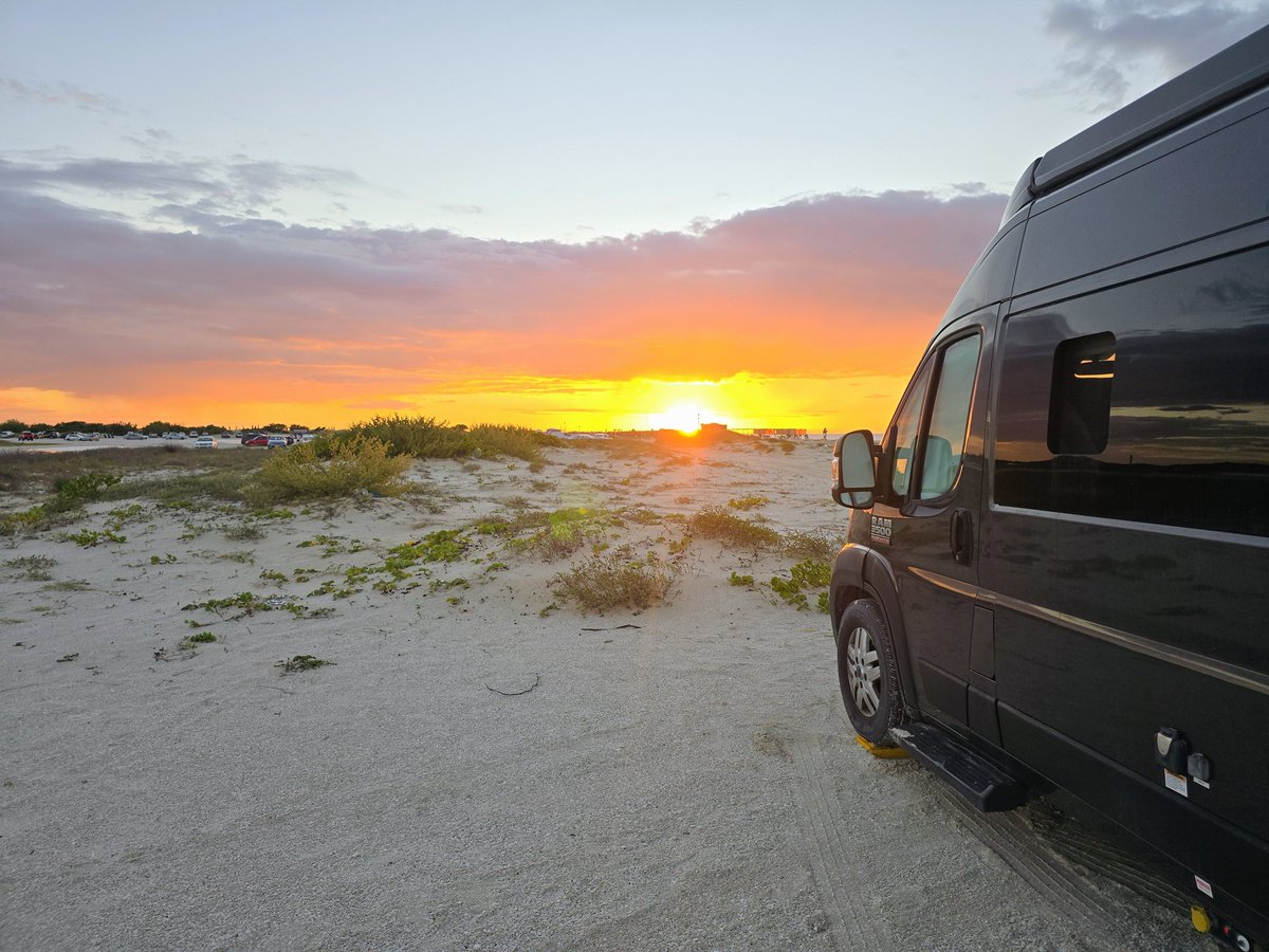 Dr. Clown, PhD tweet media