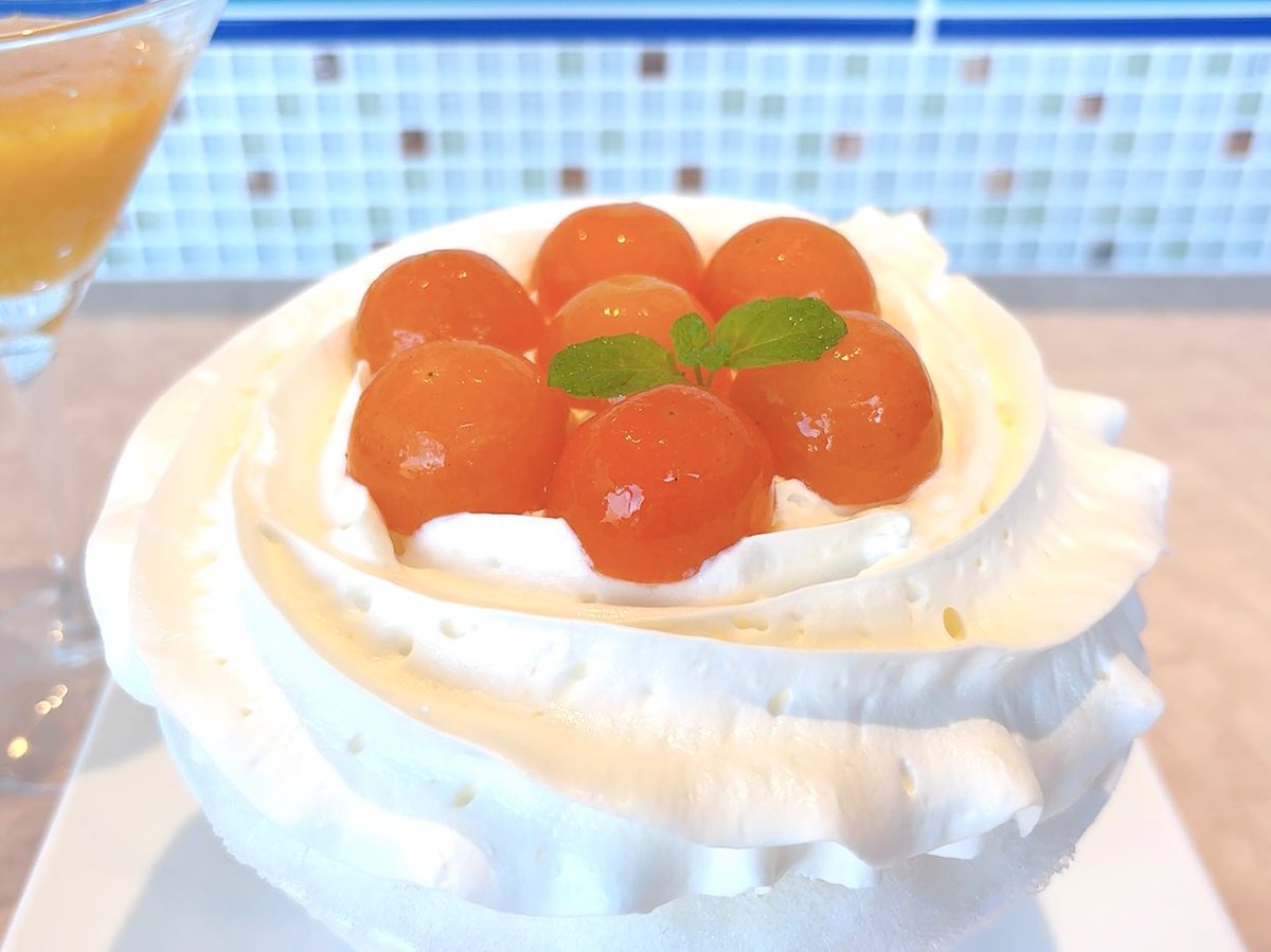 chiko_ri_'s tweet photo. そろそろ終了のようなので
大好きな金柑のアレンジをお願い🙏✨
金柑ショート(R)🍧
ベースはミルク🥛
新しいmenuも気になったけど
心残りのないようにいただきました🍊
コンポートもソースも美味しすぎて
これもスプーンがとまりません🥄

#KORICAFEANNIVERSARY https://t.co/ezcmvfw9Ro