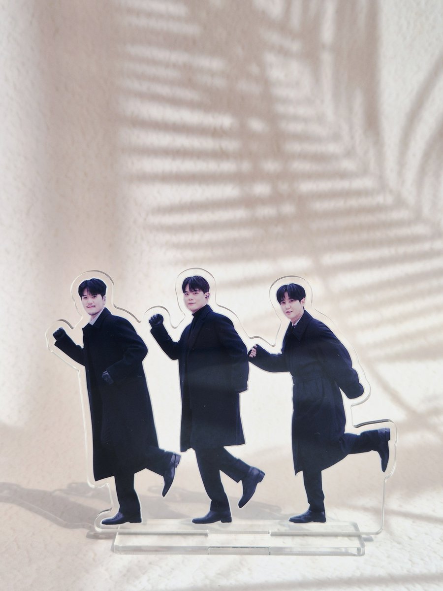 엑스칼라 공연까지 아직 많이 남아서 나눔하려면 멀었지만 미리 올려보는 형아들 스탠드
아니 만든지 쫌 됐는데 이렇게 나눔 기회가 없을 줄 몰랐..😅

촬영 쫂스튜디오 <a href="/lapoem_XOXO/">🧊쫂</a> 🙇‍♀️