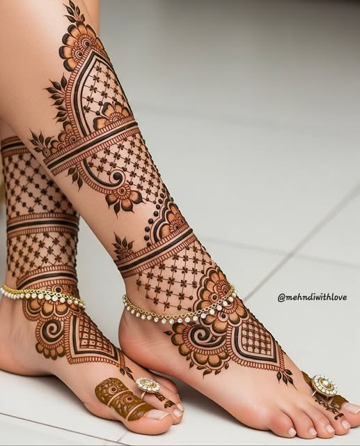 DivayHot15452's tweet photo. @AbtsamA11087 Wowwwwww beautiful Mehndi design. Very elegantly done. Here are more samples of beautiful Mehndi designs for you. Husbands love them and others too appreciate them.
(some more samples on my main page too) https://t.co/fsSB4HmsQB