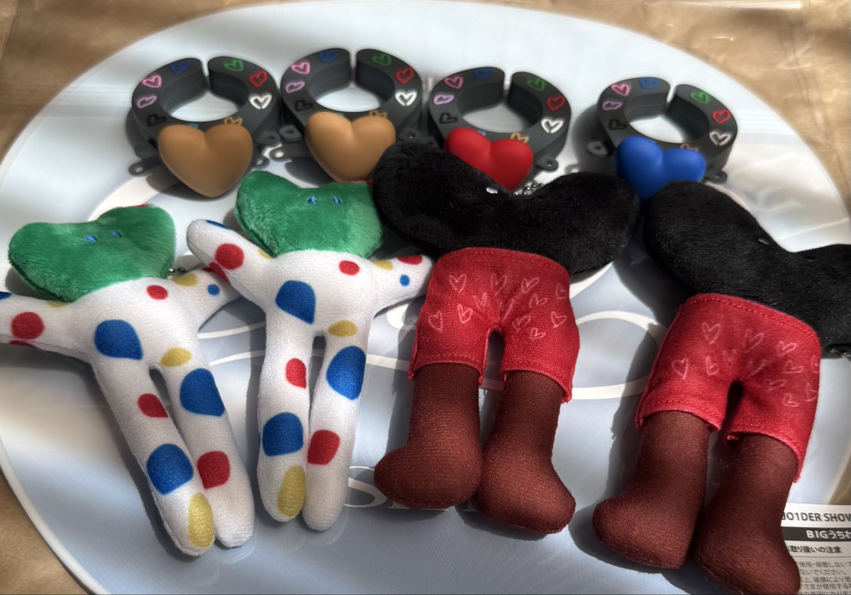 ꒰ঌ.♡.໒꒱ tweet media