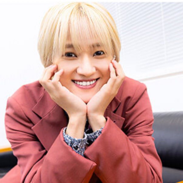 wk_pika's tweet photo. わくにぶりっこポーズやらすカメラマンがいてほまに神 https://t.co/akPXFfE5Ey