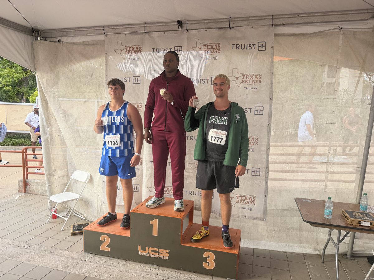 KParkBoysXC_TF's tweet photo. Congrats to Alec Kripple for throwing 180’10” breaking the school record, and placing 3rd at Texas Relays!! What a day!
@KPARKmedia @HumbleISD_KPHS @HumbleISD_Ath https://t.co/kgwWh2gejR
