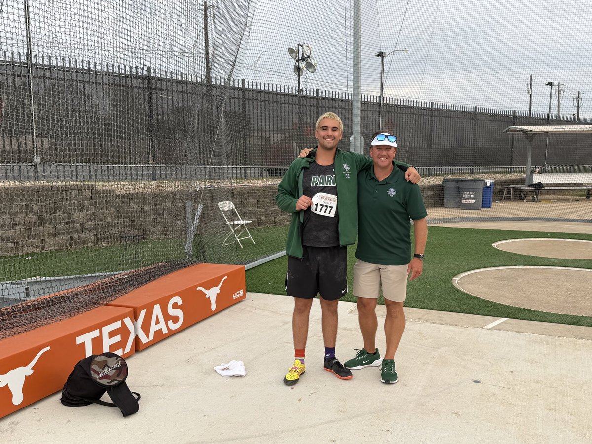 KParkBoysXC_TF's tweet photo. Congrats to Alec Kripple for throwing 180’10” breaking the school record, and placing 3rd at Texas Relays!! What a day!
@KPARKmedia @HumbleISD_KPHS @HumbleISD_Ath https://t.co/kgwWh2gejR
