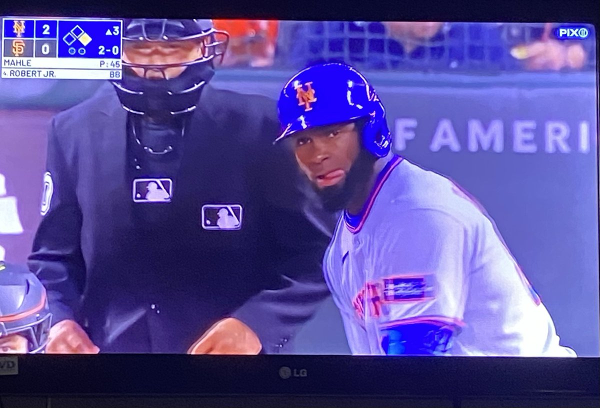FernaPonce's tweet photo. @LosMetsRadio @JohnnyTrujillo1 @njrosario56 queridos amigos saludos desde CHILE 🇨🇱… reportando
sintonía, vamos por una gran temporada, esto recién comienza !! Cuando estén en Citi Field saludos a mi amigo Mario Caceres https://t.co/GEWAfZQOm9