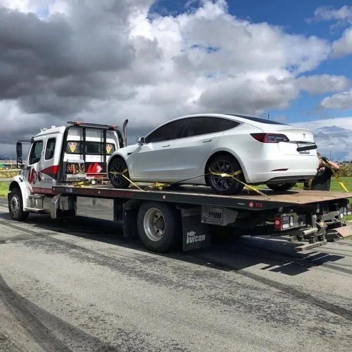 Elon’s Model Y Tesla🚀 tweet media