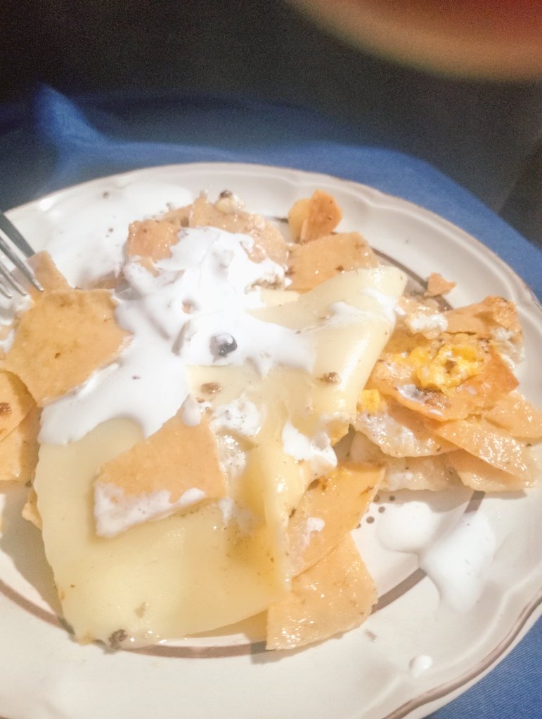 Ariel Loya antes Ari tweet media