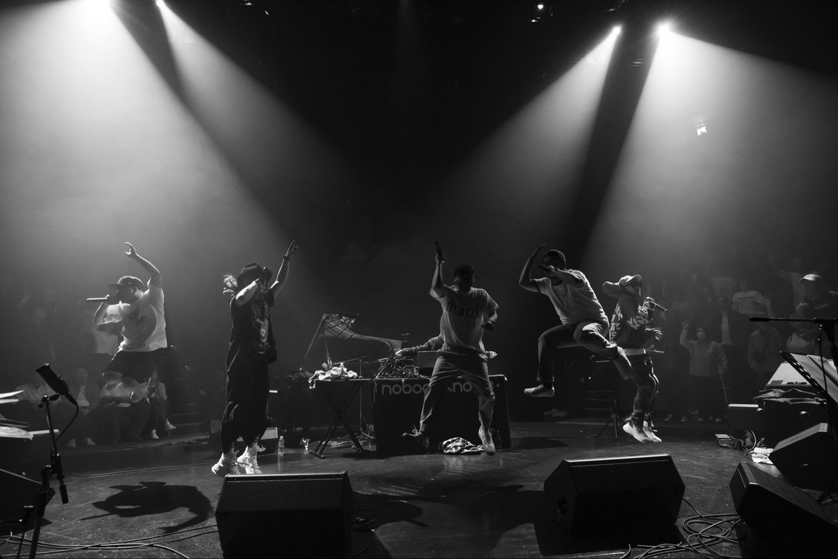 MASH official tweet media