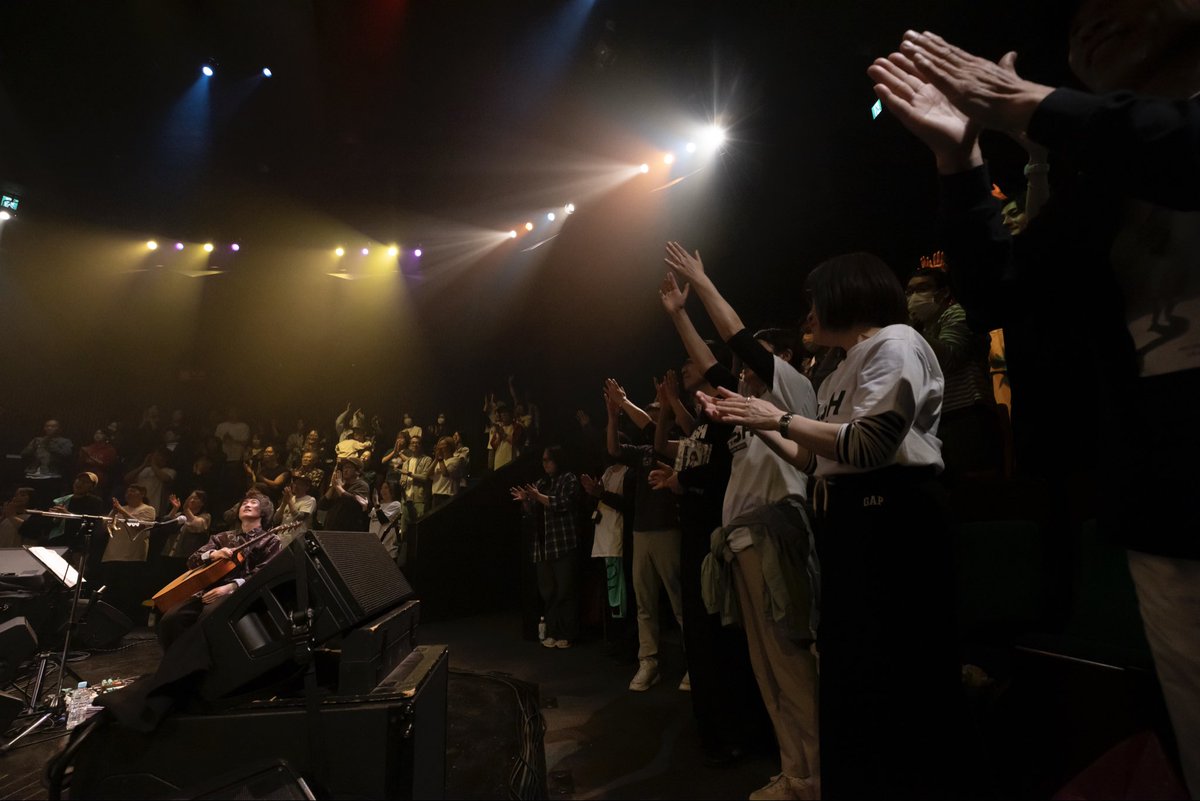 MASH official tweet media