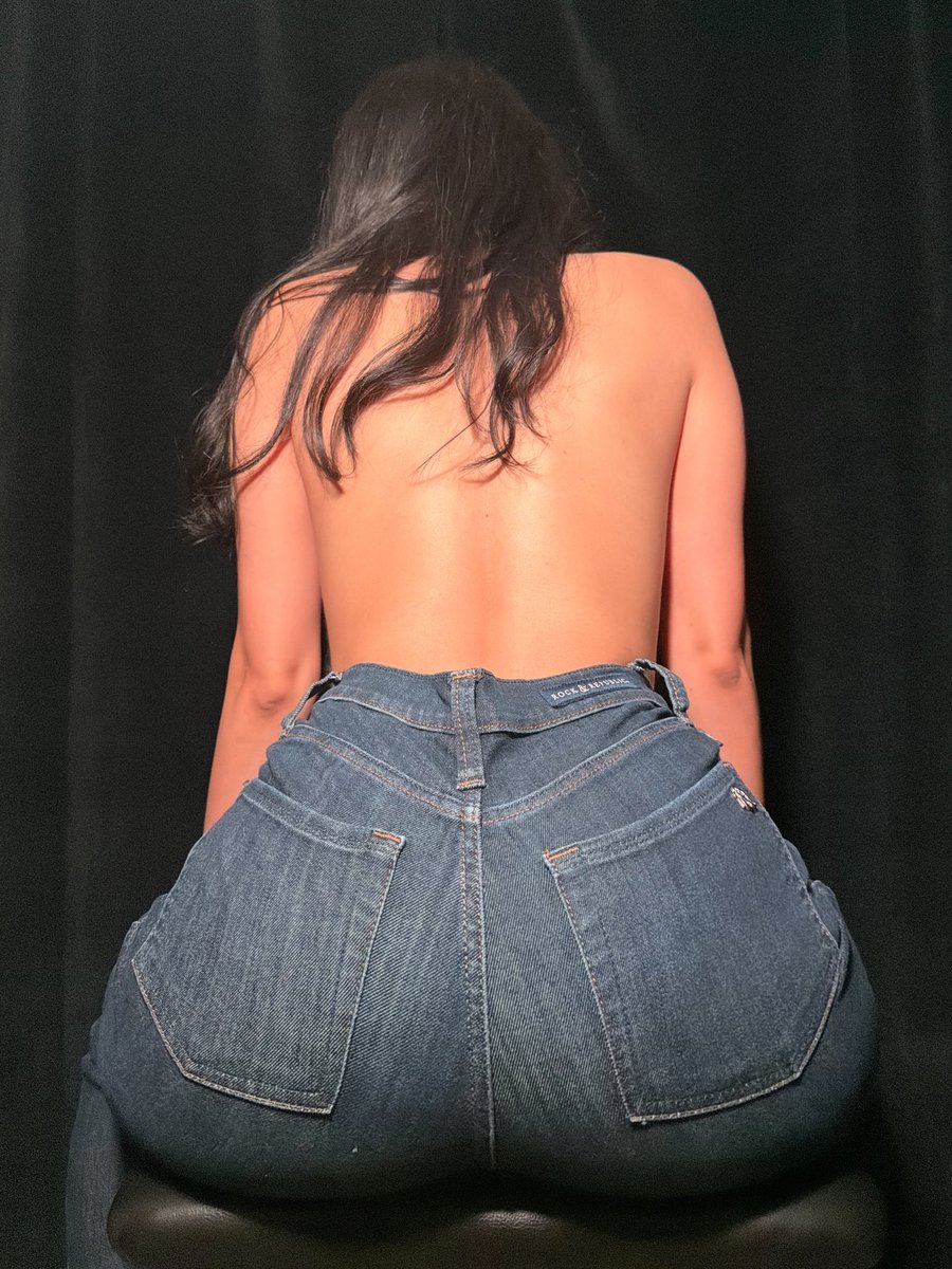 loreleivonschweetz tweet media