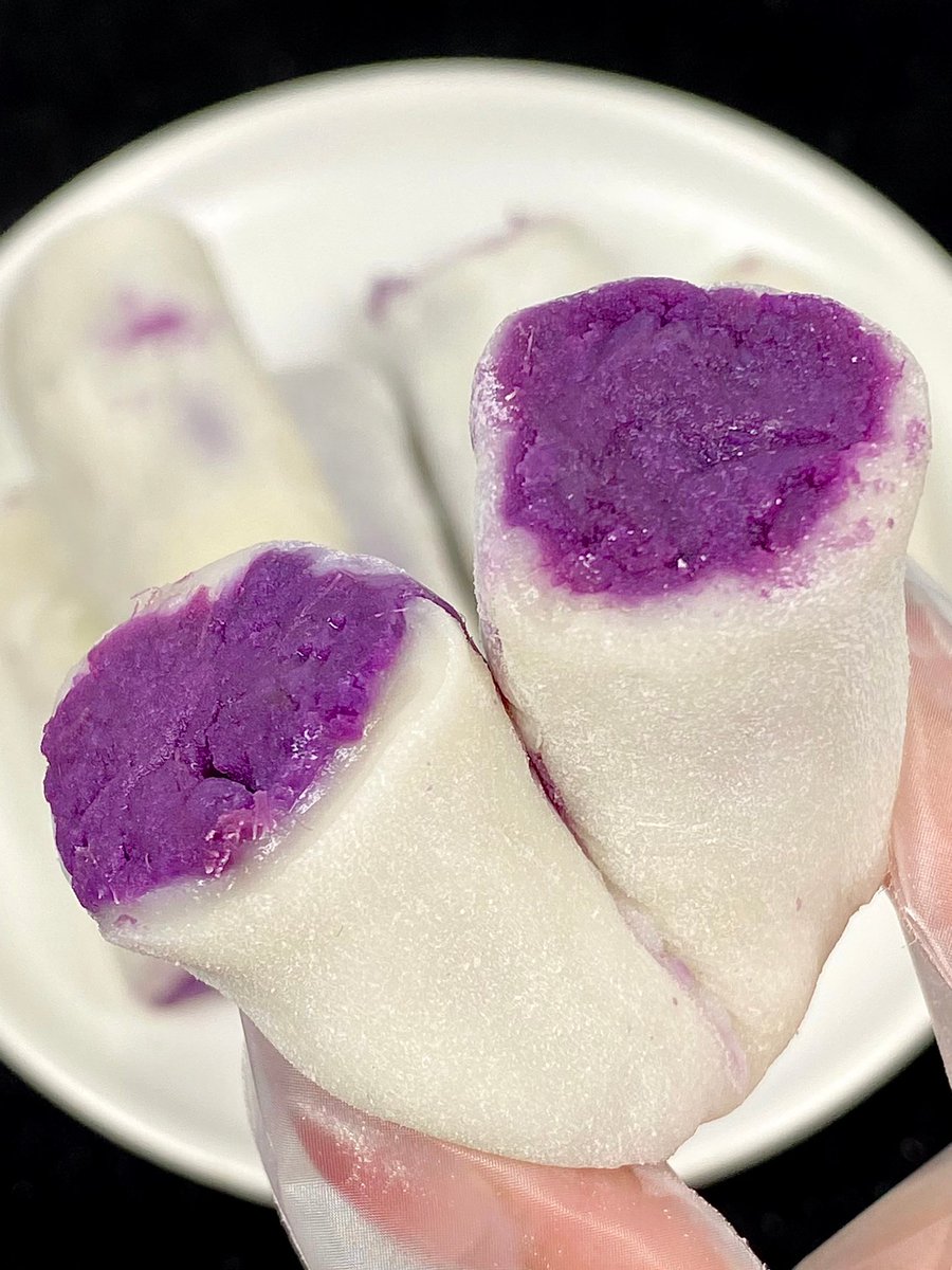 andiigutiierrez's tweet photo. "Bake, savor, repeat!  Tried a lavender shortbread recipe today—crumbly, floral, chef’s kiss. Who’s joining the sweet chaos next  #HomeBakingJoy #BakeWithMe" https://t.co/D6zW4ECmiR