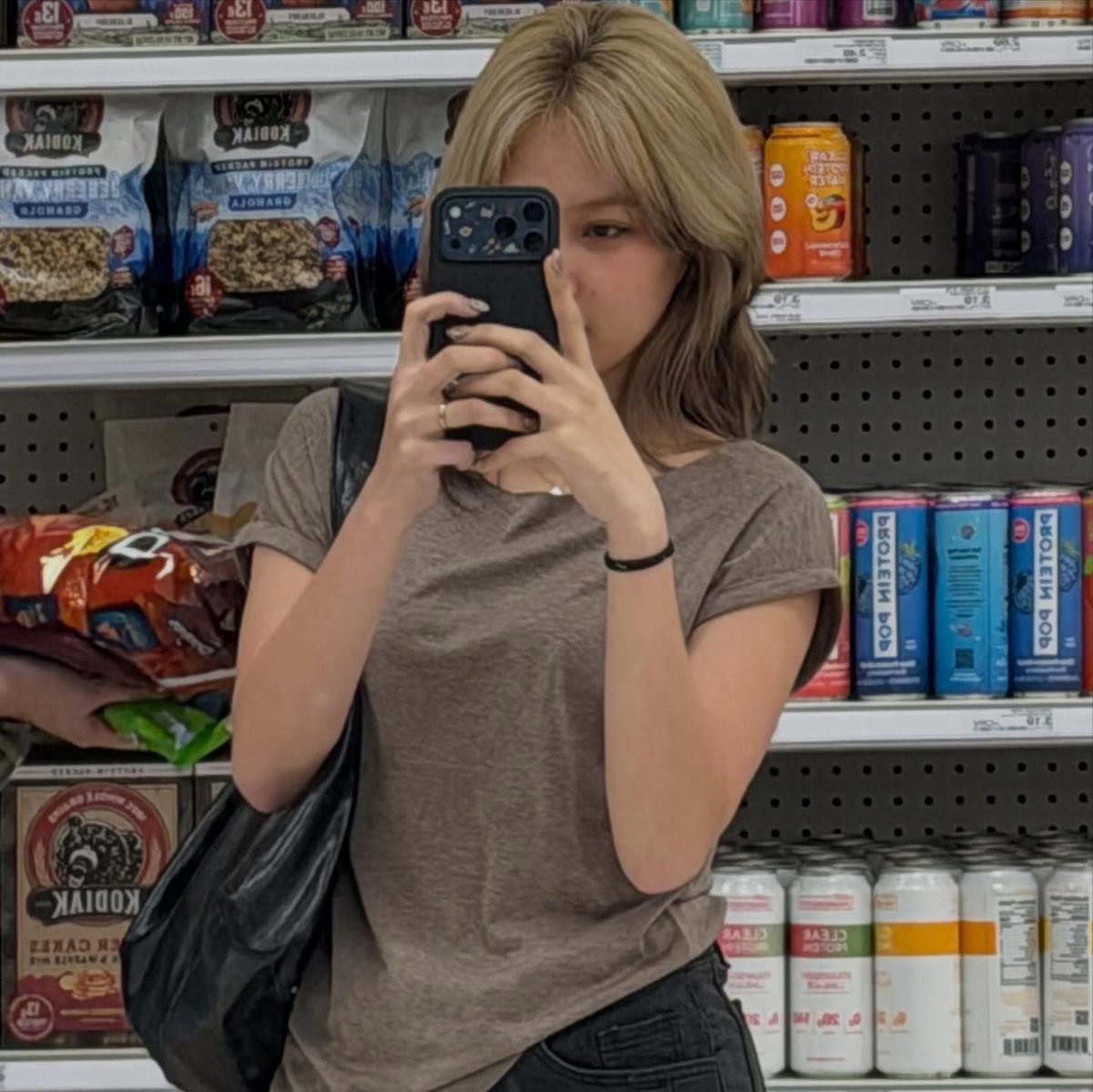 el.🧛🏽 tweet media