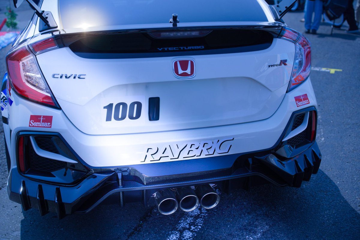 m.photo Collection tweet media