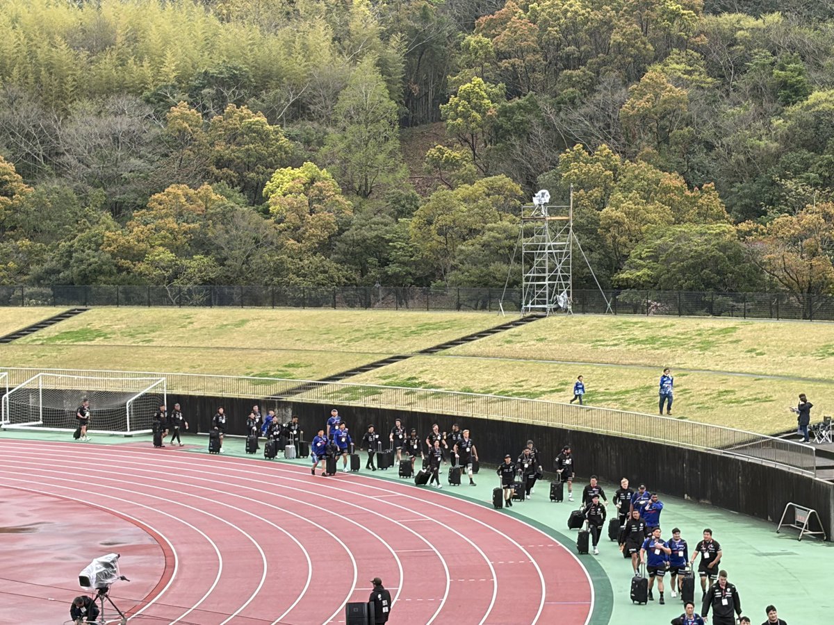 片足レヴニスタ tweet media