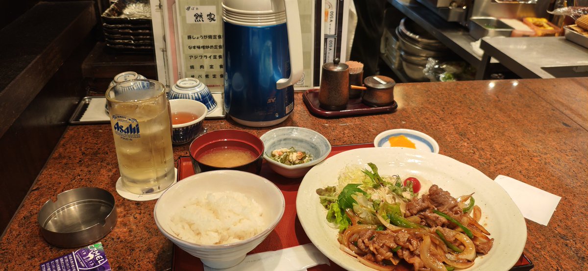 Yusuke_suit's tweet photo. 帰る前恒例の新大阪地下飯😎 https://t.co/tio6QjoaN1