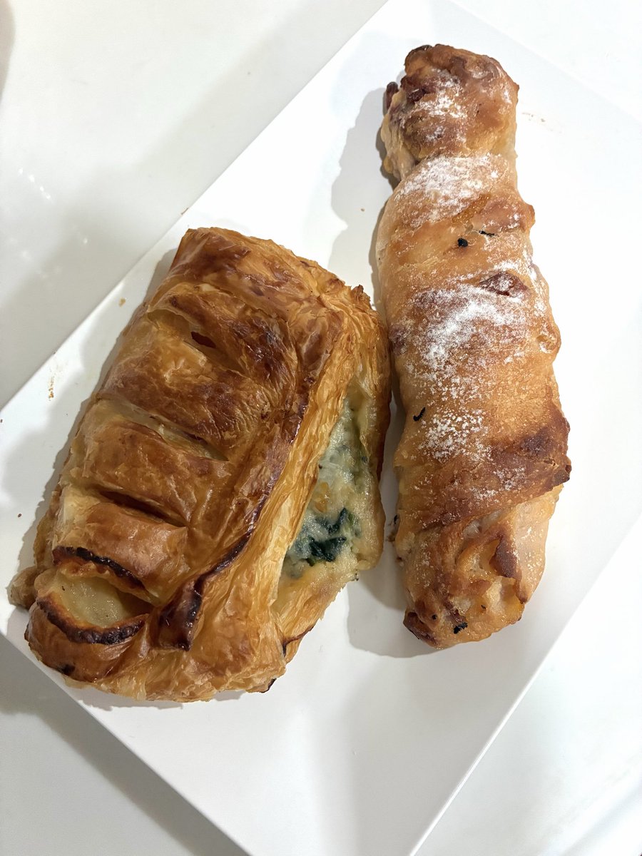 CANA30207831's tweet image. 美味そうなパン🥐食べる！

#オーバカナル
#中目黒