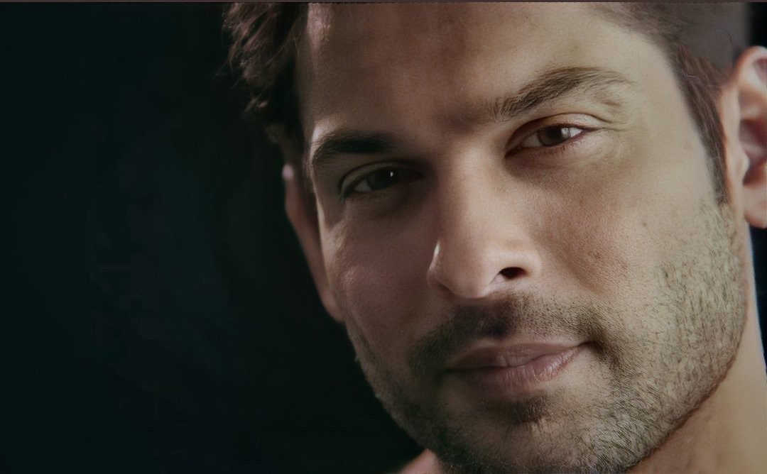 vijaya_sidheart's tweet photo. Eyes that speak louder than words ✨🔥

#SidharthShukla || #SidHearts https://t.co/MnzLYVPDeu