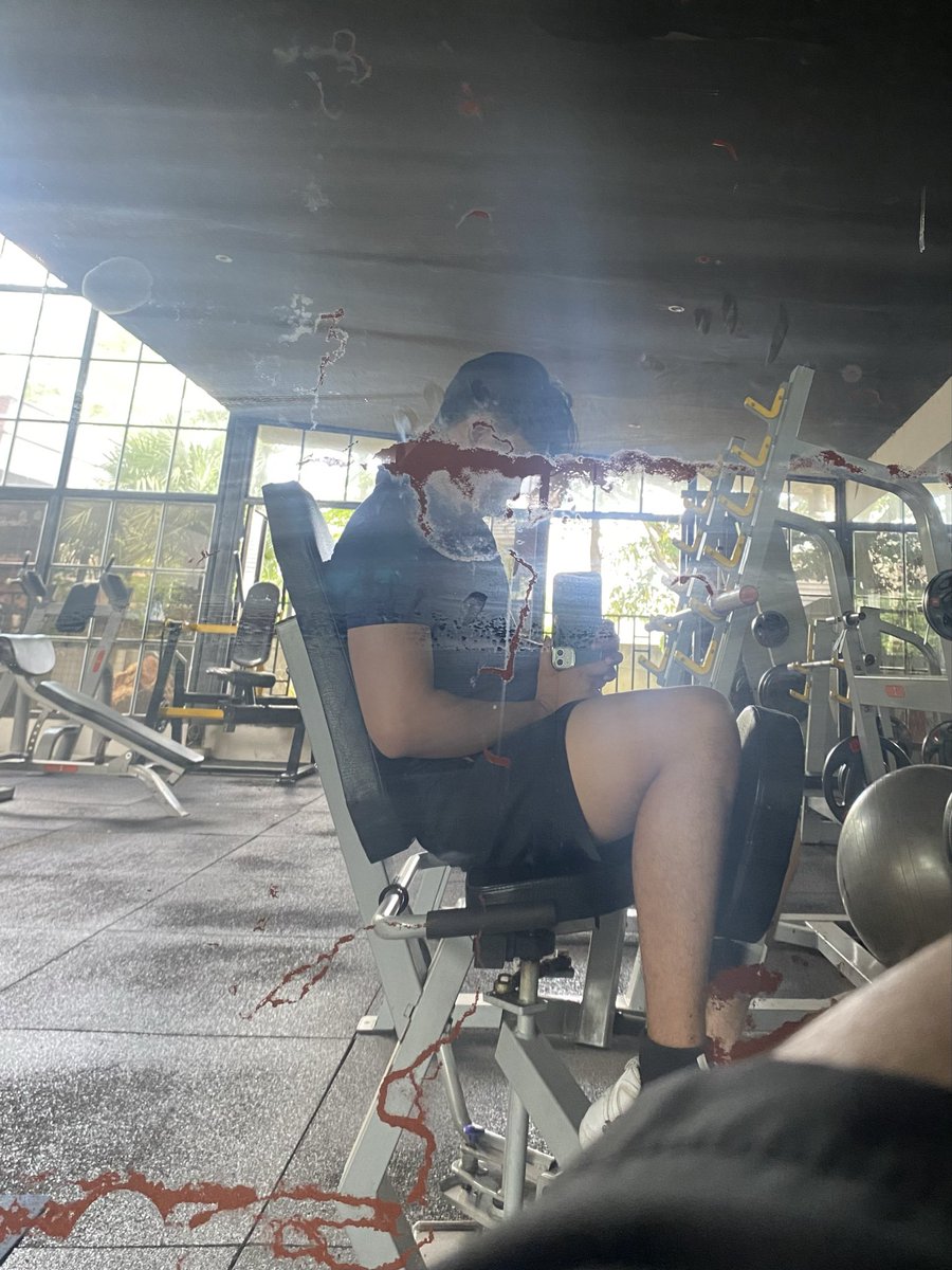 Cyours99_ tweet media