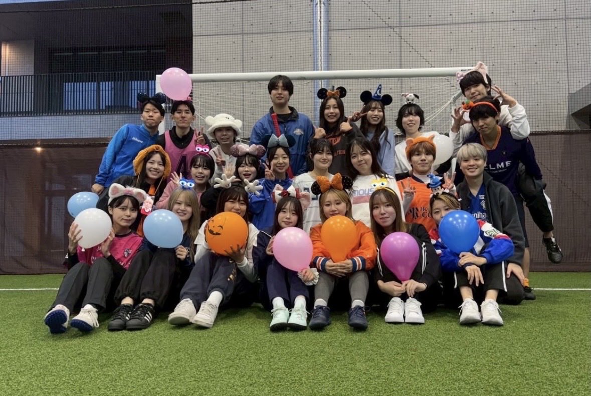 RCCuniv's tweet photo. 【RCCについて】
立教大学に合格されたみなさんおめでとうございます！
RCCは、立教大学新座キャンパスで活動しているフットサルサークルです！
練習は男女別に行い、それぞれリーグにも所属し、真剣かつ楽しくフットサルをしています！
気になった方はぜひフォロー、DMお待ちしています！
#立教大学 https://t.co/xZw7K4uXnI