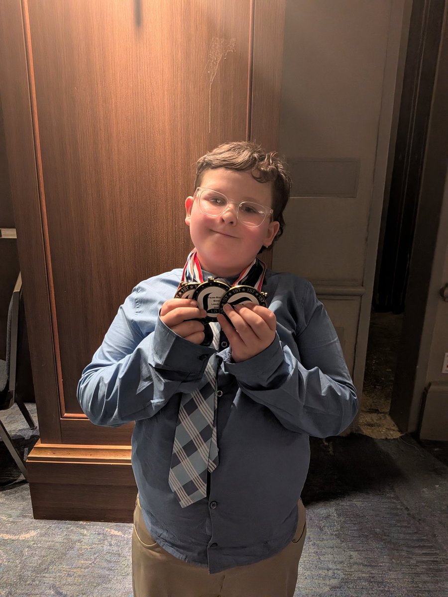 techkelsey's tweet photo. This dude earned first place with Canva Slides and Blogging with the Lads to Leaders program. https://t.co/kEHTId9fPD