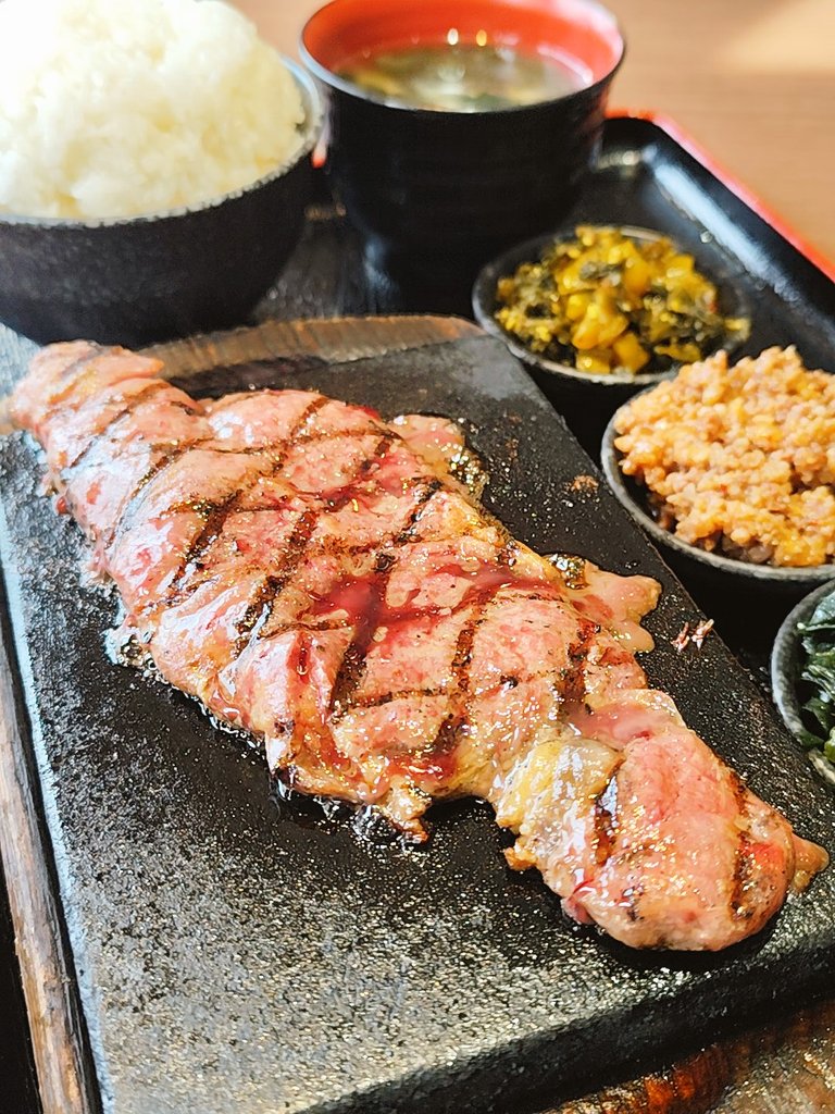 肉じゃが tweet media