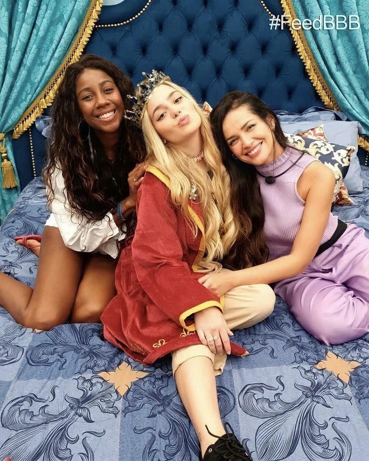 Central Reality tweet media