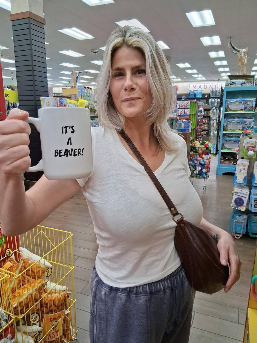 polyar998's tweet photo. Just some Buccees Shenanigans...  🦫 If you haven't seen yet I have a New Tippers/Members Folder Out with 200 New 🎥 in it❗
Message... And Say……Info….. https://t.co/L1mNLd81oE