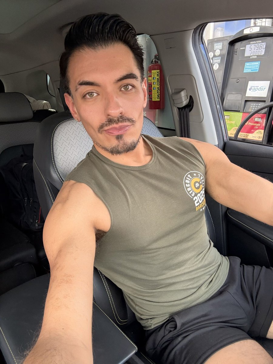 VanVan ® tweet media