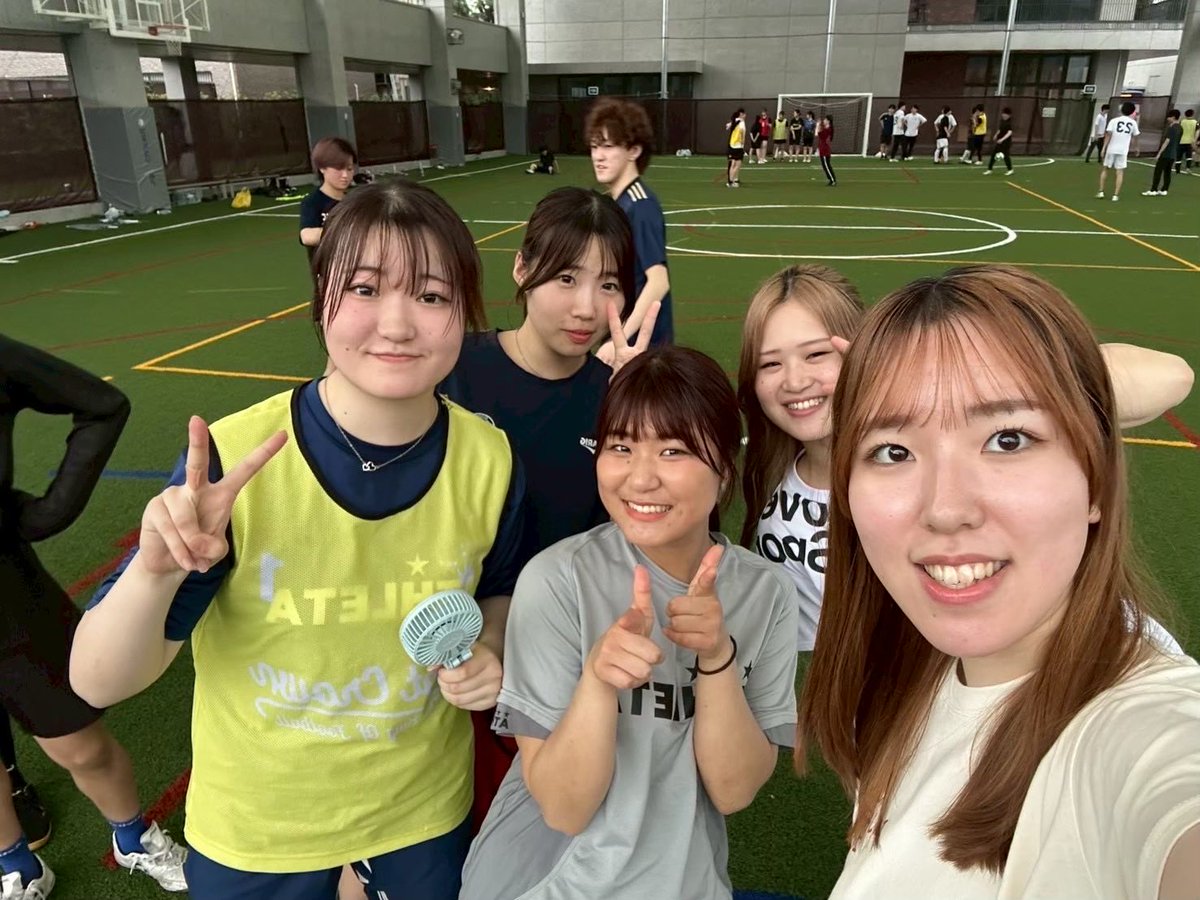 RCCuniv's tweet photo. マネージャーはタイマーや動画撮影などで練習・試合をサポートしています！イベントも一緒に楽しみ、プレイヤーとの仲も良いのが魅力です。スポーツ観戦が好きな人、思い出を作りたい人におすすめです✨体験してからプレーヤーかマネージャーか決めてもOK！ぜひ見学に来てください🙌🏻 https://t.co/ePIA5NWVRH
